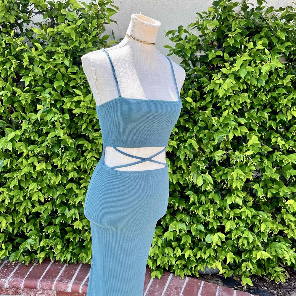 Forever 21 Cut-Out Spaghetti Strap Knit Dress Teal Size Small - Picture 1 of 5